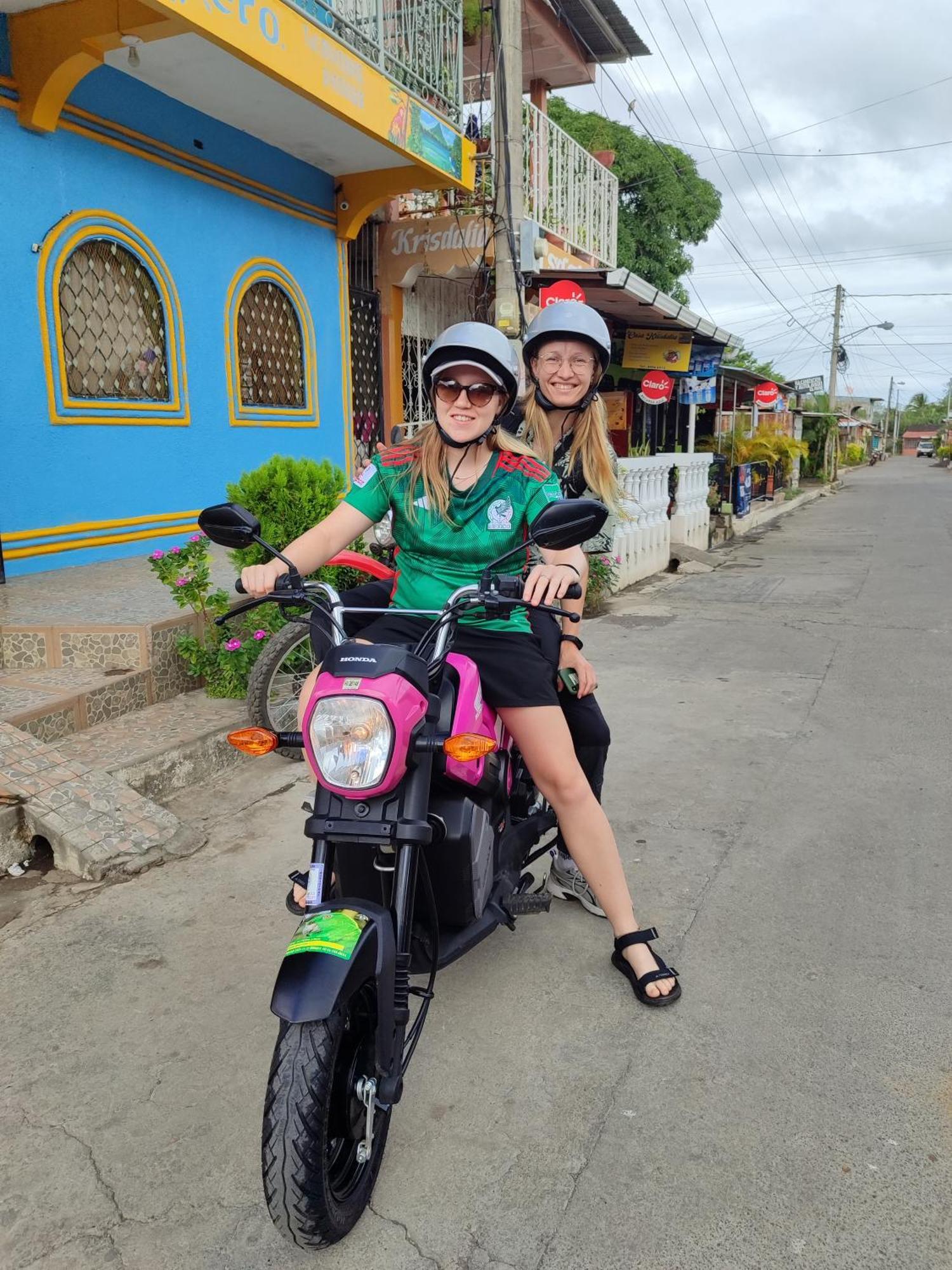 Guest House Nena โมโยกัลปา ภายนอก รูปภาพ
